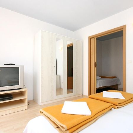 Apartments By The Sea Promajna, Makarska - 2673 객실 사진