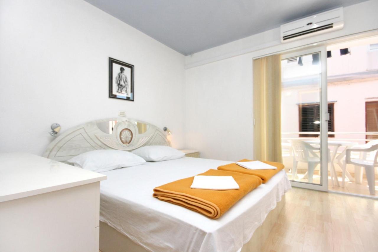 Apartments By The Sea Promajna, Makarska - 2673 외부 사진