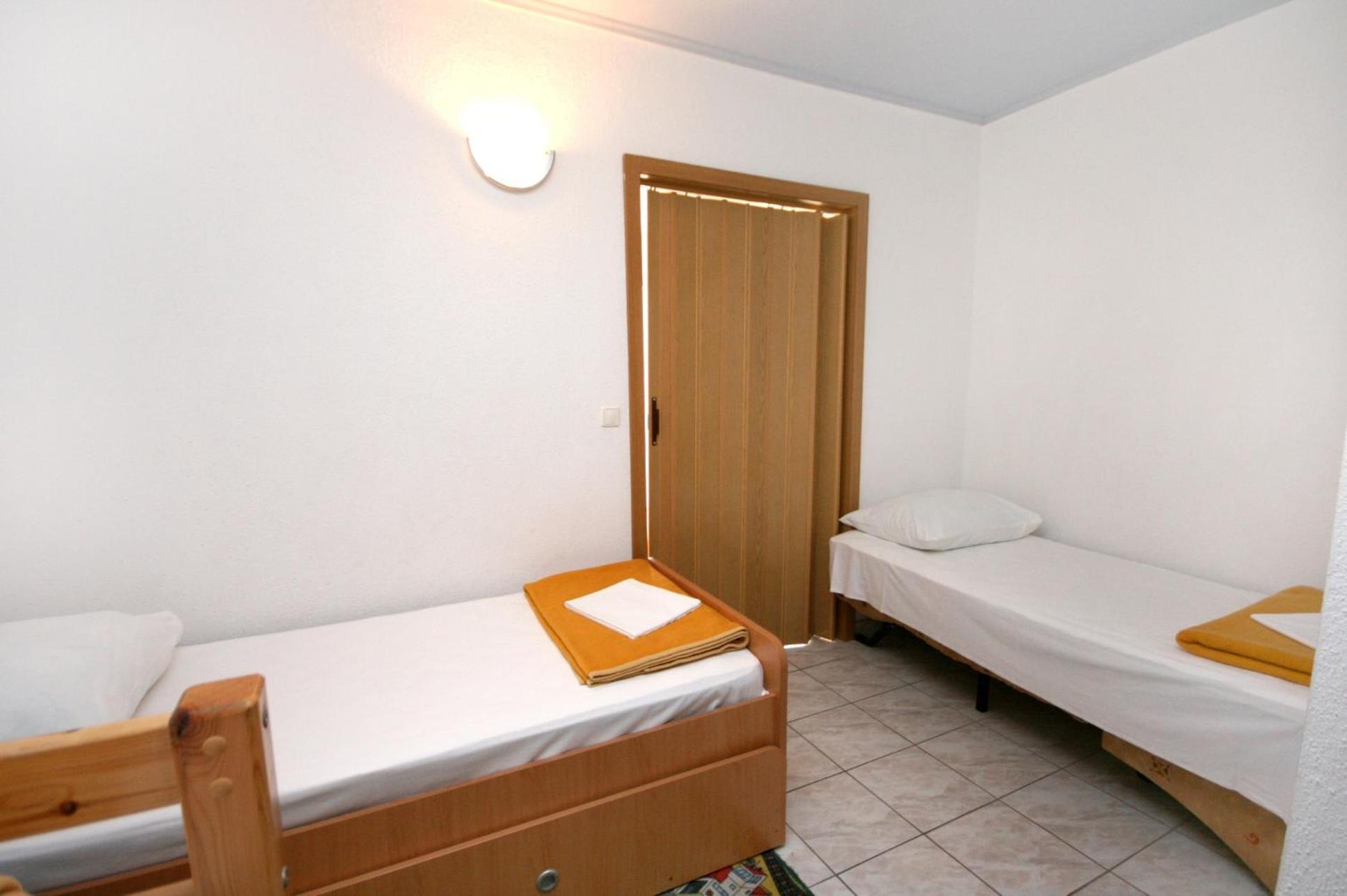 Apartments By The Sea Promajna, Makarska - 2673 객실 사진