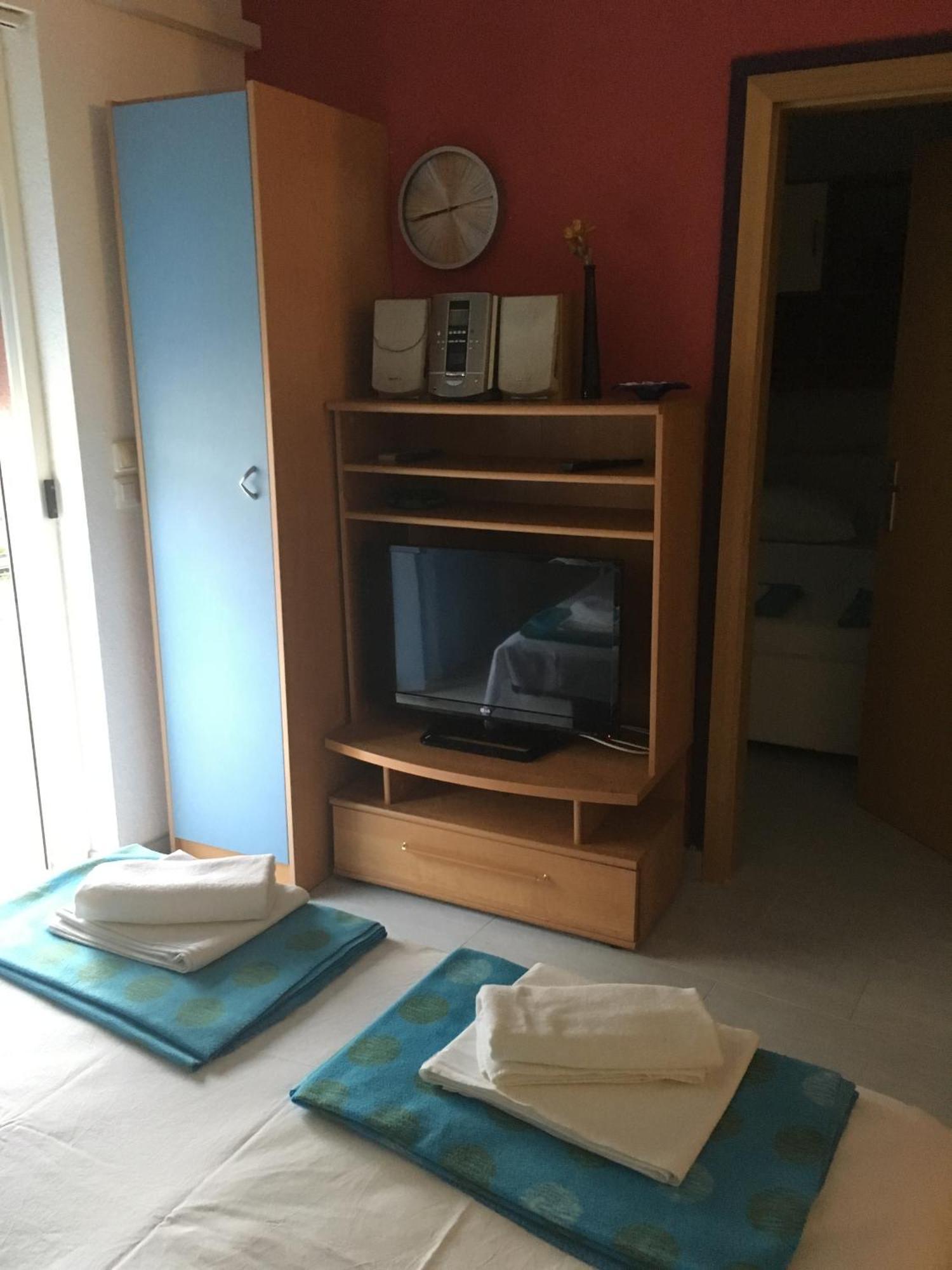 Apartments By The Sea Promajna, Makarska - 2673 객실 사진
